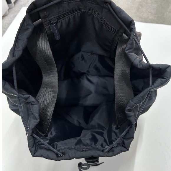 Beyond Yoga Black Drawstring Backpack Gym Bag Yoga Tote Shoes Compartment main image 4